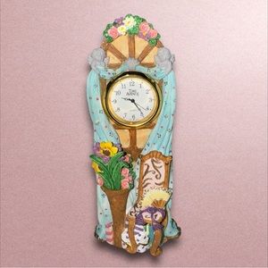 Vintage Time Avenue Ceramic Battery-Operated Angels Clock